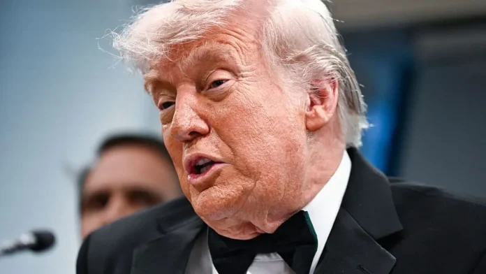 trump-s-gala-invite-sparks-controversy-over-summer-white-hou-article